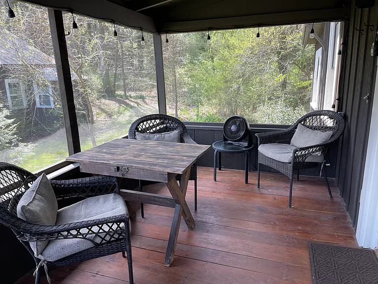 52 Lingerlong Ln — Photo 3