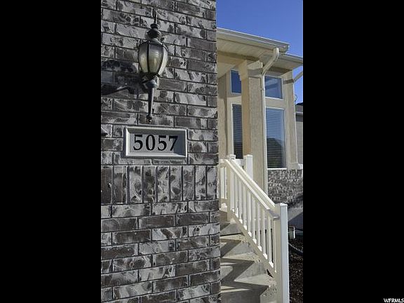 3rd image of 5057 W Black Granite Way