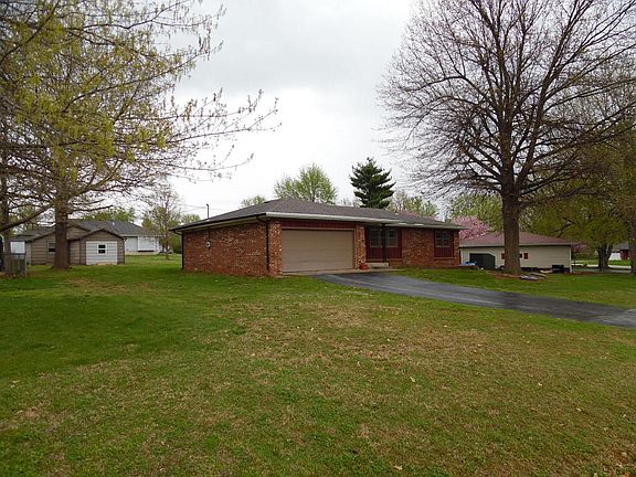 3rd image of 115 W Crighton Dr