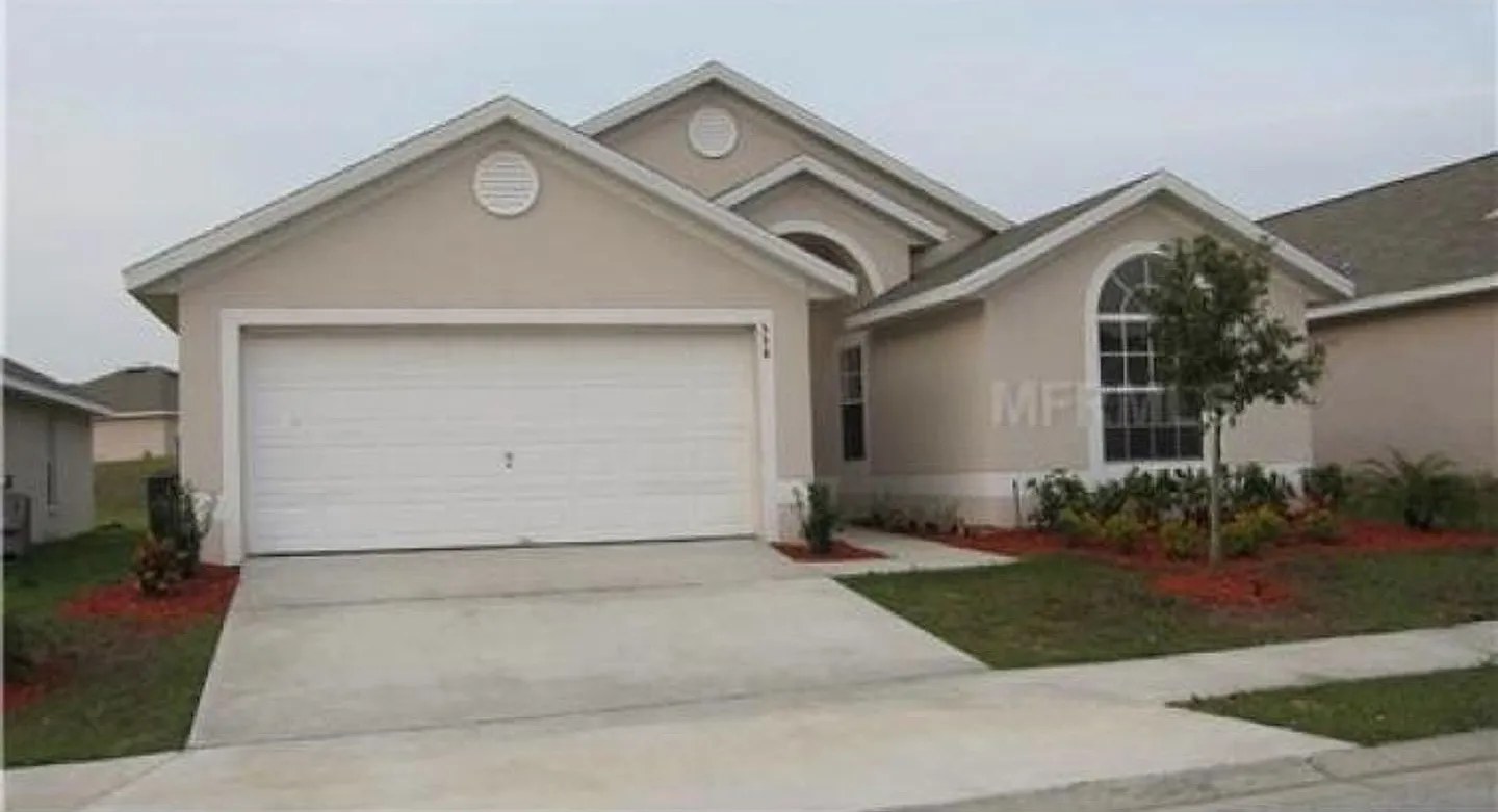 558 Brayton Lane, Davenport, FL 33897 — Photo 1
