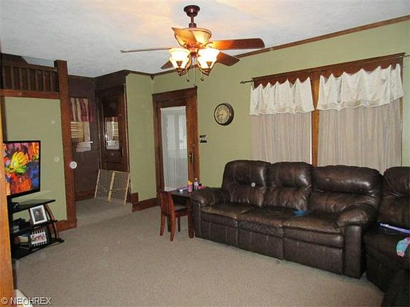 4th image of 409 S Bauman Ct
