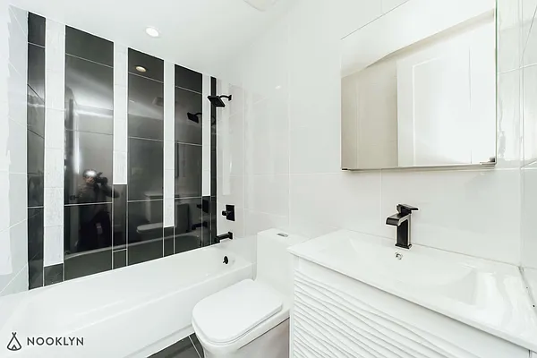 Rented by Nooklyn NYC LLC | media 24