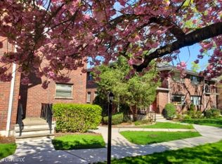 105A Meadowbrook Rd #5, Englewood, NJ 07631