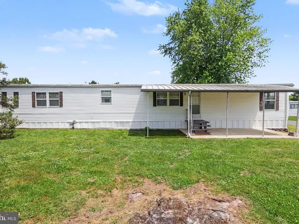 2160 Hanover Rd Trailer 22, Gettysburg, PA 17325