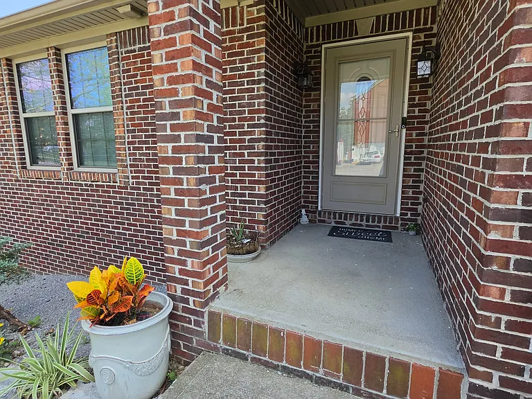 272 Percheron Dr — Photo 24