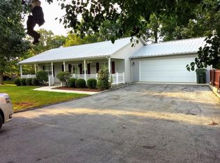 185 Deerfield Rd, Crossville, TN 38555