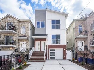 122 S 11th St, Newark, NJ 07107