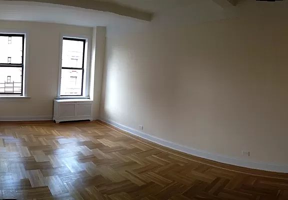 4th image of 175 W 79th St #12C