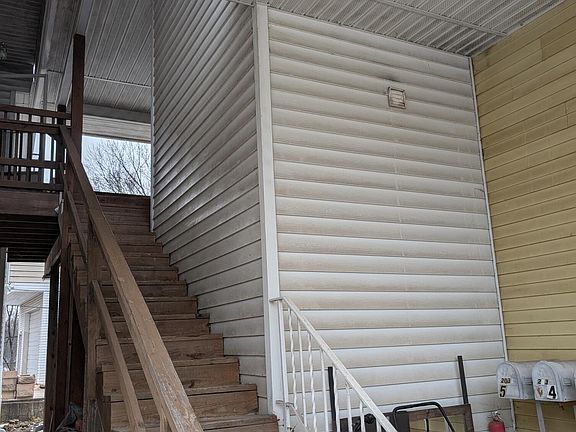 2nd image of 205 Elm St