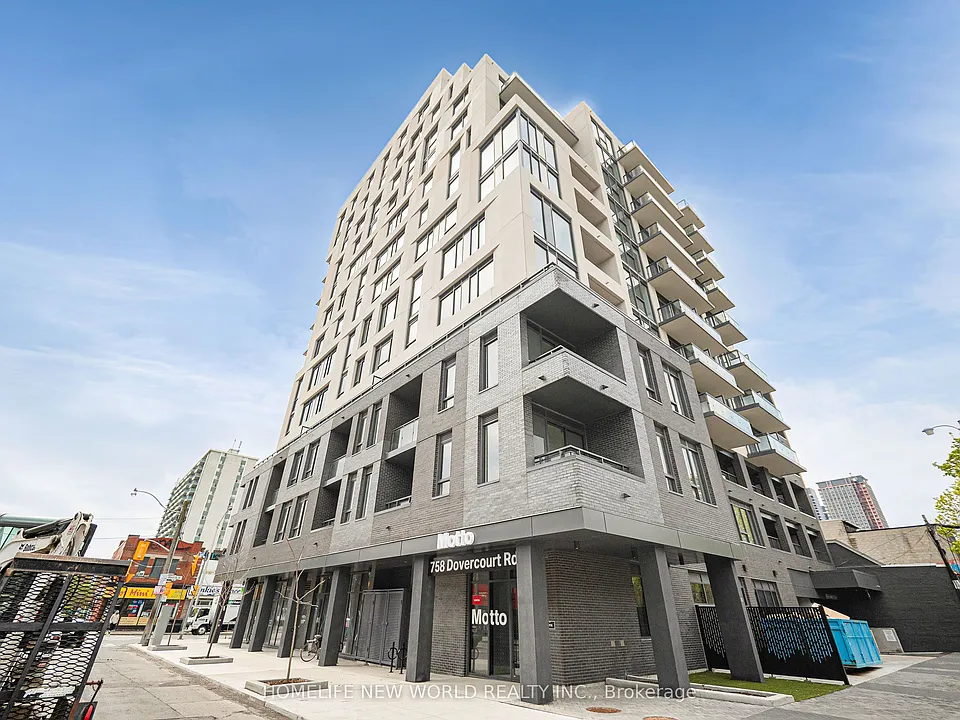 758 Dovercourt Rd #401