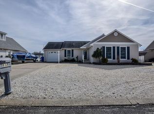 137 Arthur Dr, Manahawkin, NJ 08050
