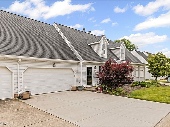 2nd image of 90 High Point Dr Unit 31