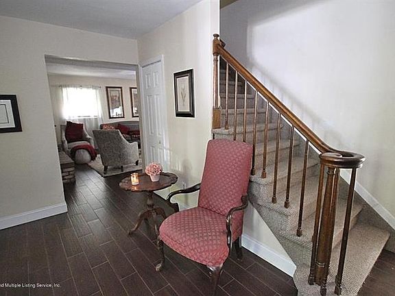 5th image of 50 Tudor St