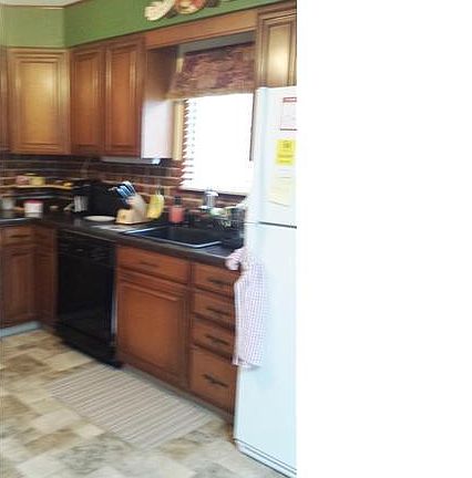 3rd image of 3055 Livingston Ave