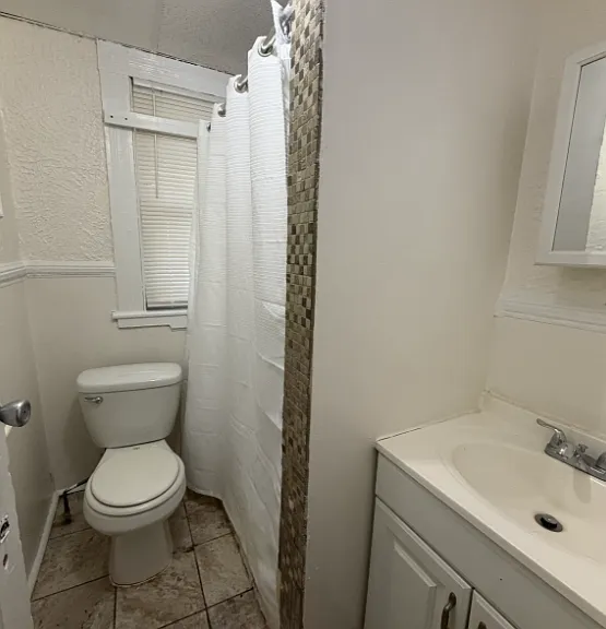 123 Rennell St #2 — Photo 8