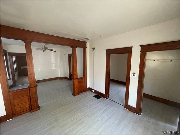 5th image of 154 Zenner St