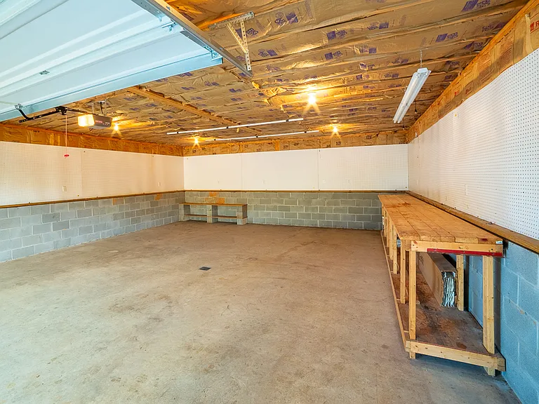 Oversized Detached Garage with Bonus Workshop (24'x30' Powered)