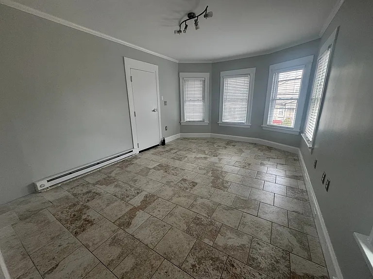 109 Churchill St #2 — Photo 3