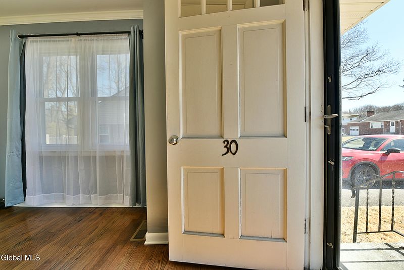 5th image of 30 Forest Drive