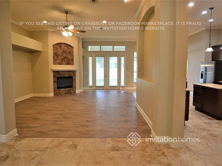 1390 Stellar Dr — Photo 3