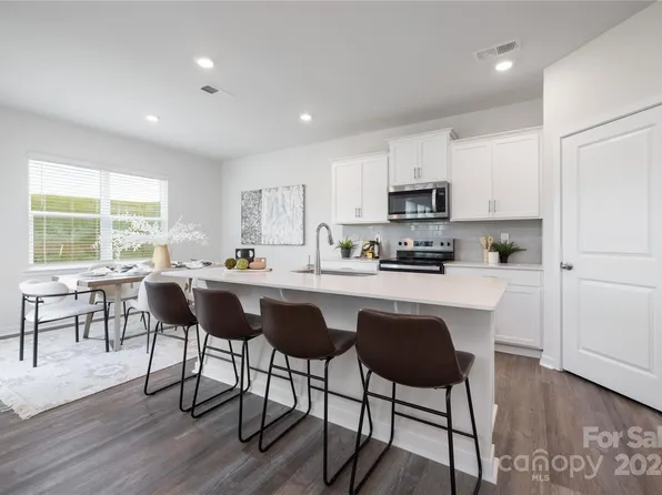 213 Brinkley Dr #97, Kings Mountain, NC 28086