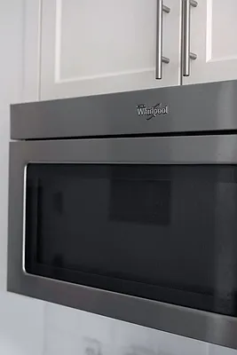 Rented by Waldstar Real Estate LLC | media 39