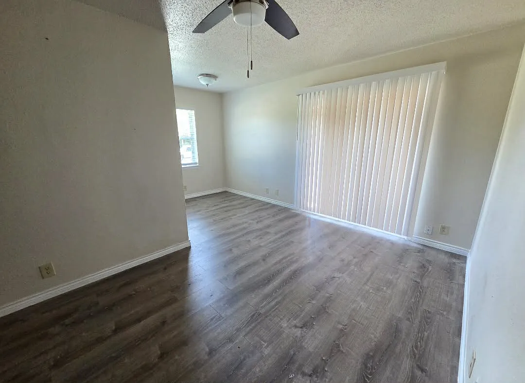 2 bed, 800 sqft, $1,545 — Photo 4