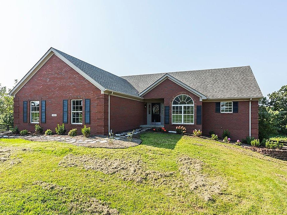 1st image of 1016 Palmetto Dr