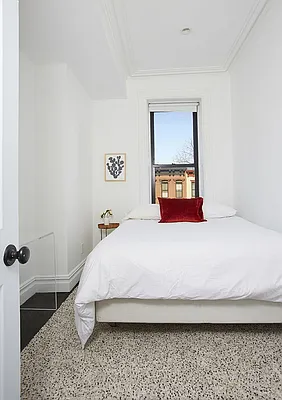 Sold by Canvas Real Estate | media 13
