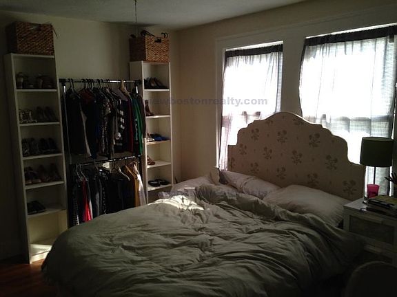 2nd image of 58 Brock St #Jl3