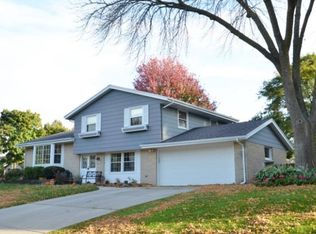 12105 W Locust St, Wauwatosa, WI 53222