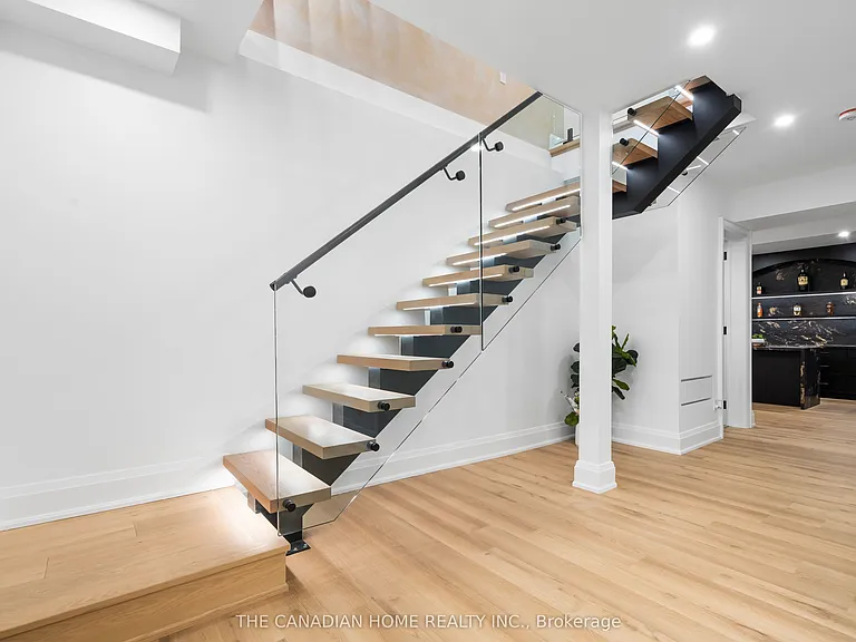 499 Rebecca St — Photo 38
