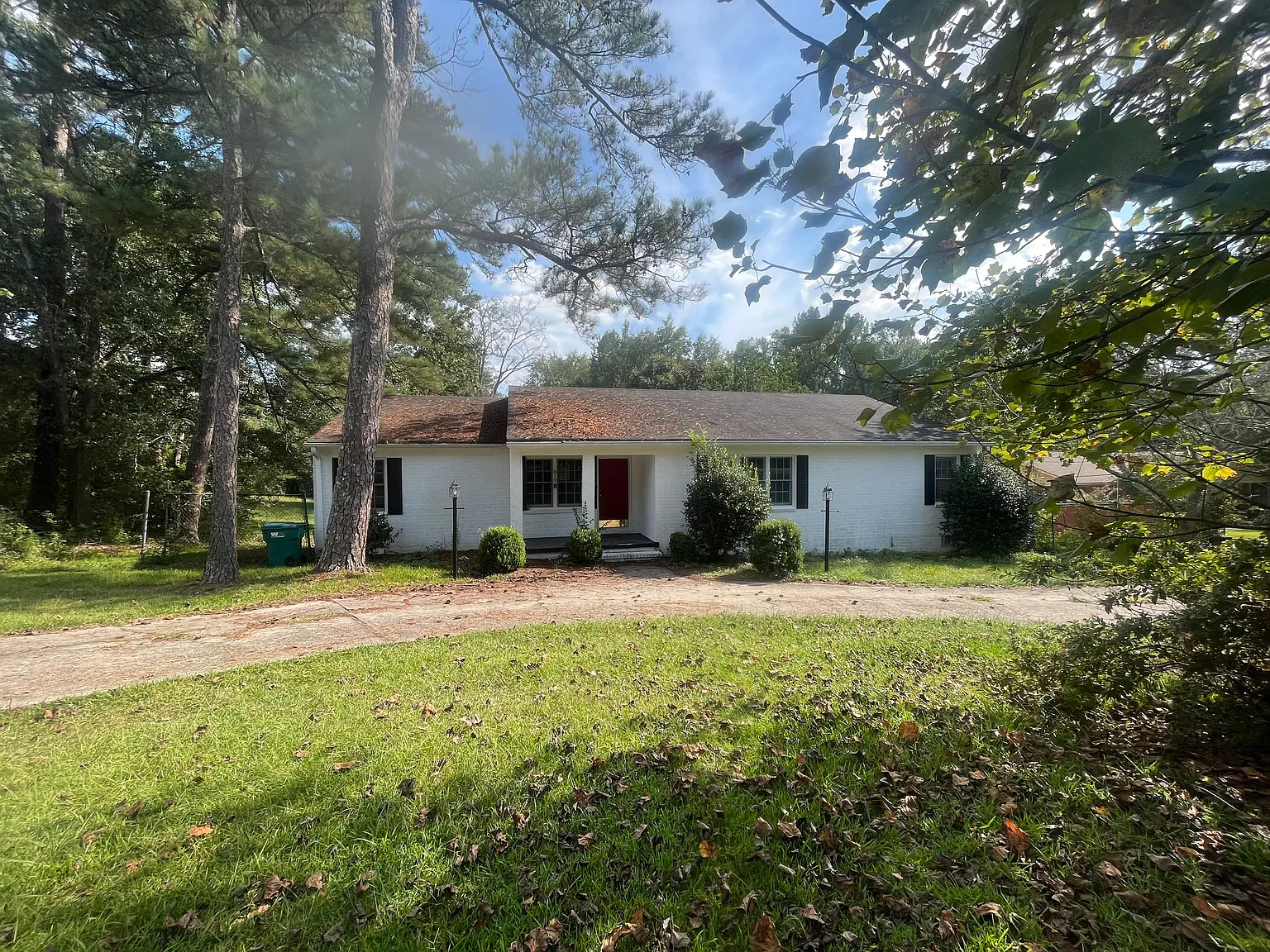 819 Wimbish Rd photo 1
