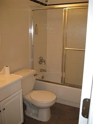 Rented by Douglas Elliman | media 38