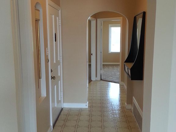 5th image of 1626 41st Ave