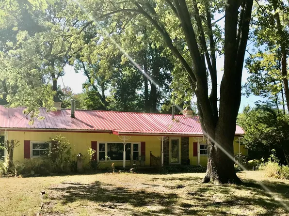 12192 Riverside Dr, White Pigeon, MI 49099