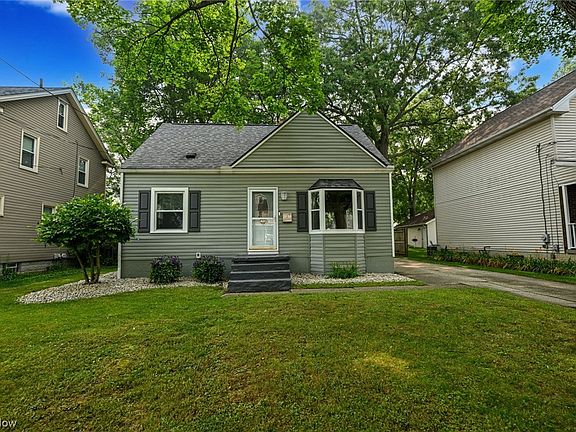 2nd image of 2759 7th St
