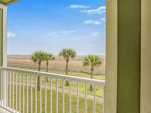 3rd image of 4221 Grassy Pointe Dr #102