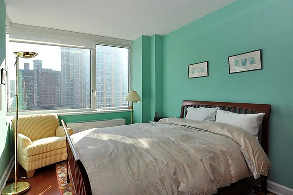 Sold by Corcoran | media 15