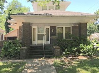 2002 S Broadway St, Pittsburg, KS 66762