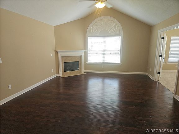5th image of 320-1 Hidden Creek Cir