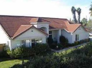 1731 Country Ln, Escondido, CA 92025