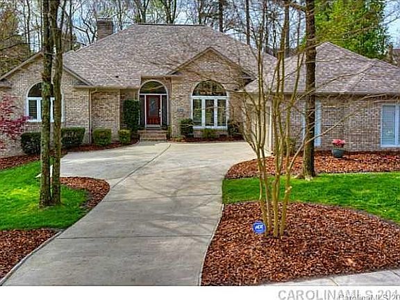 2nd image of 4513 Fairvista Dr