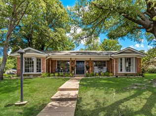 405 Eastcliff Dr, Euless, TX 76040
