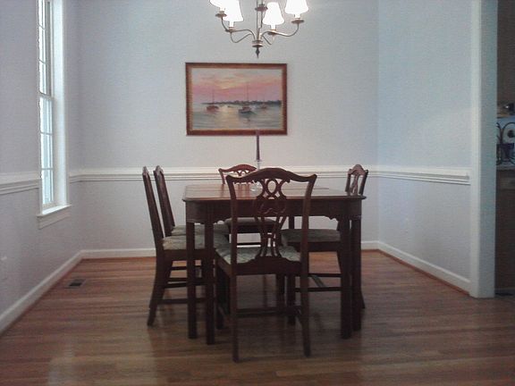 5th image of 2114 Thoroughbred Dr