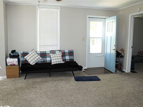 3rd image of 603 N Chestnut St