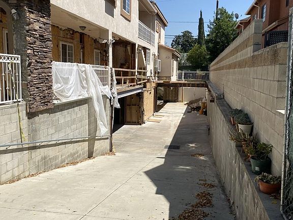 2nd image of 404 La France Ave