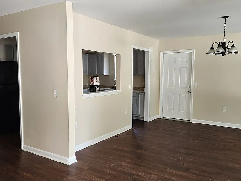 5553 Banyan Ct — Photo 3