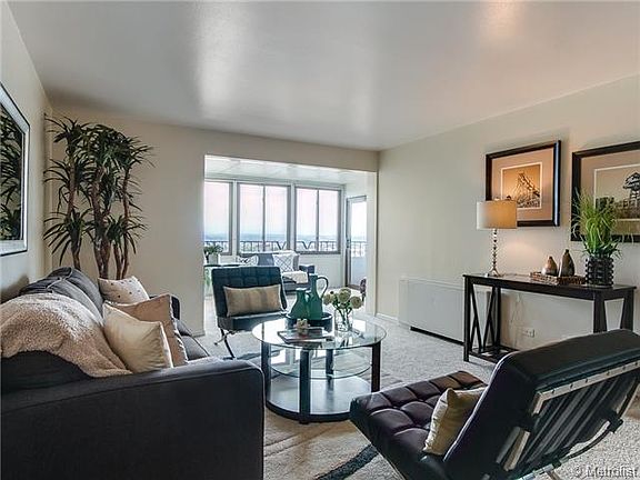 4th image of 130 N Pearl St APT 1806