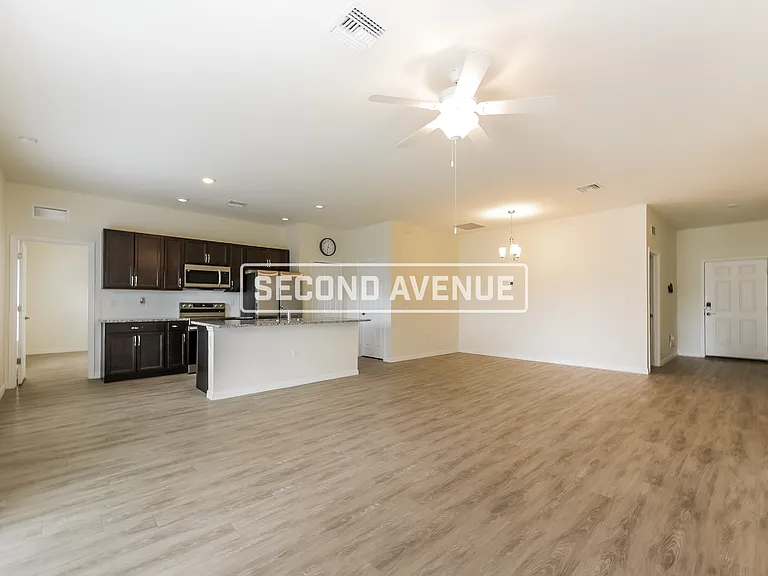 3202 NE 14th Pl — Photo 7